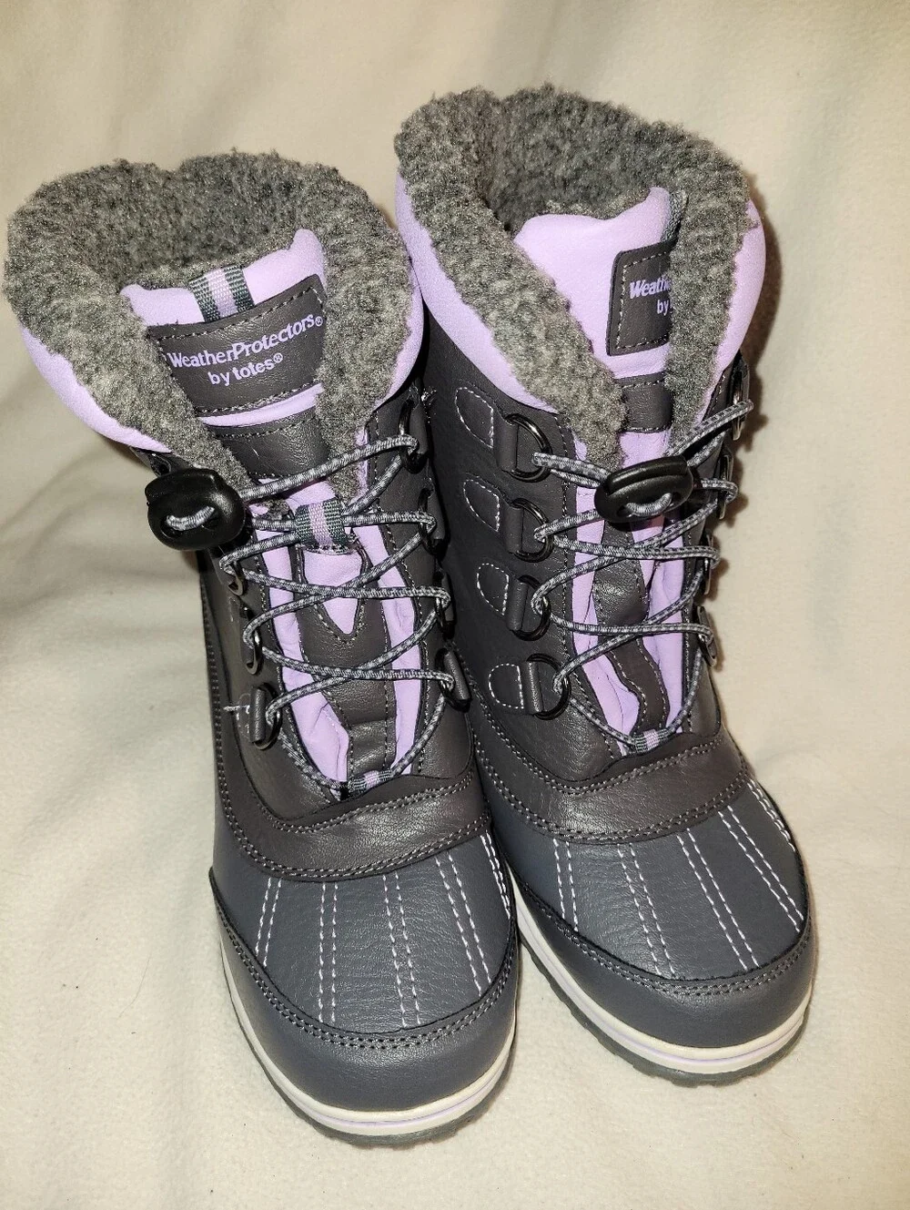 Totes Girls Size 5M Davina Grey Lavender Waterproof  Thinsulate Fleece Lining